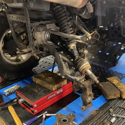 Ремонт квадроциклов в Москве